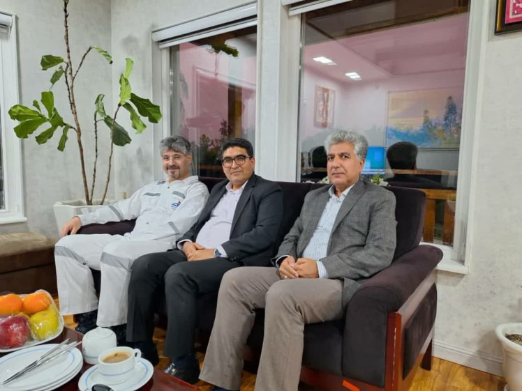 پیگیری موضوعات جامعه عشایری به ویژه مسئولیت اجتماعی