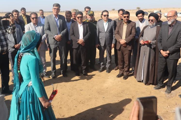 زنگ انقلاب در مدارس عشایری استان بوشهر به صدا درآمد